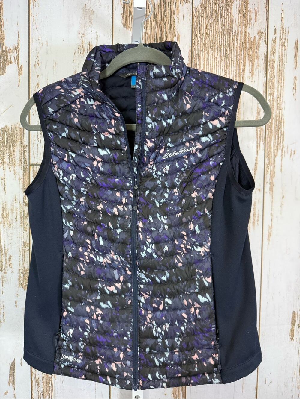 Eddie Bauer, Storm Down 800 Quilted Vest. Deep navy/purple. Size Small.